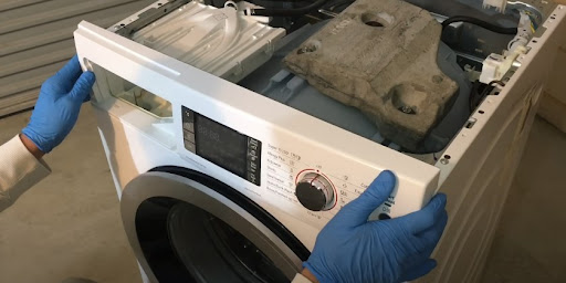 Ремонт стиральных машин Whirlpool в Вятских Поляне – сервис от Мастер24, цены от 2030 руб