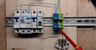 Установка устройства защитного отключения в Вятских Поляне в октябре