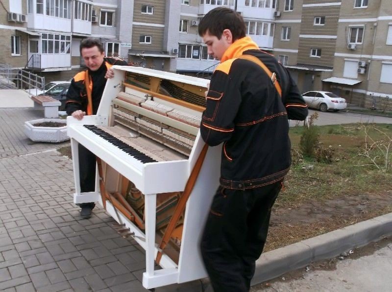 Перевозка пианино и рояля в Вятских Поляне — цена от 812 руб., грузчики, упаковка — Мастер24